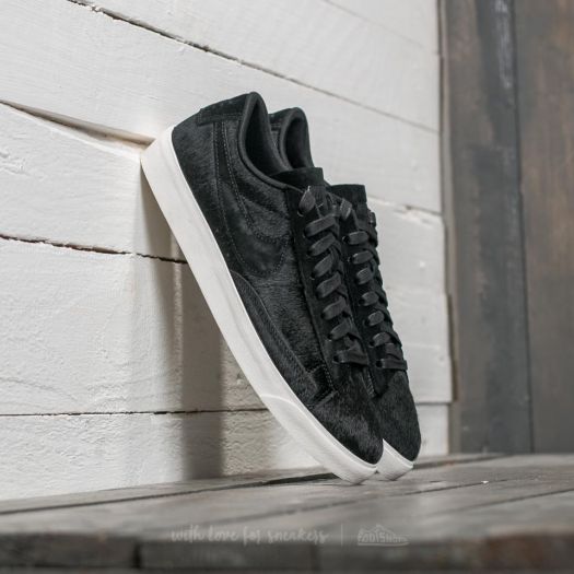 Nike blazer low suede women's deals shoe