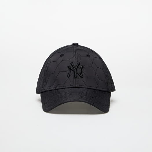 Kšiltovka New Era New York Yankees MLB Quilted 9FORTY Adjustable Cap Black/ Black