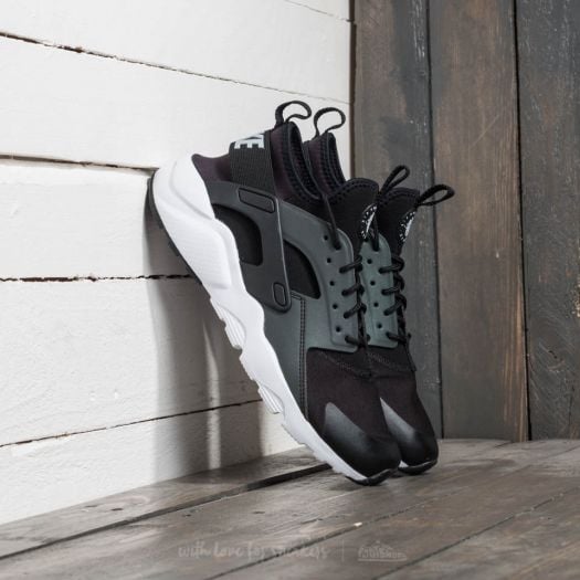 Kids nike huarache run ultra top
