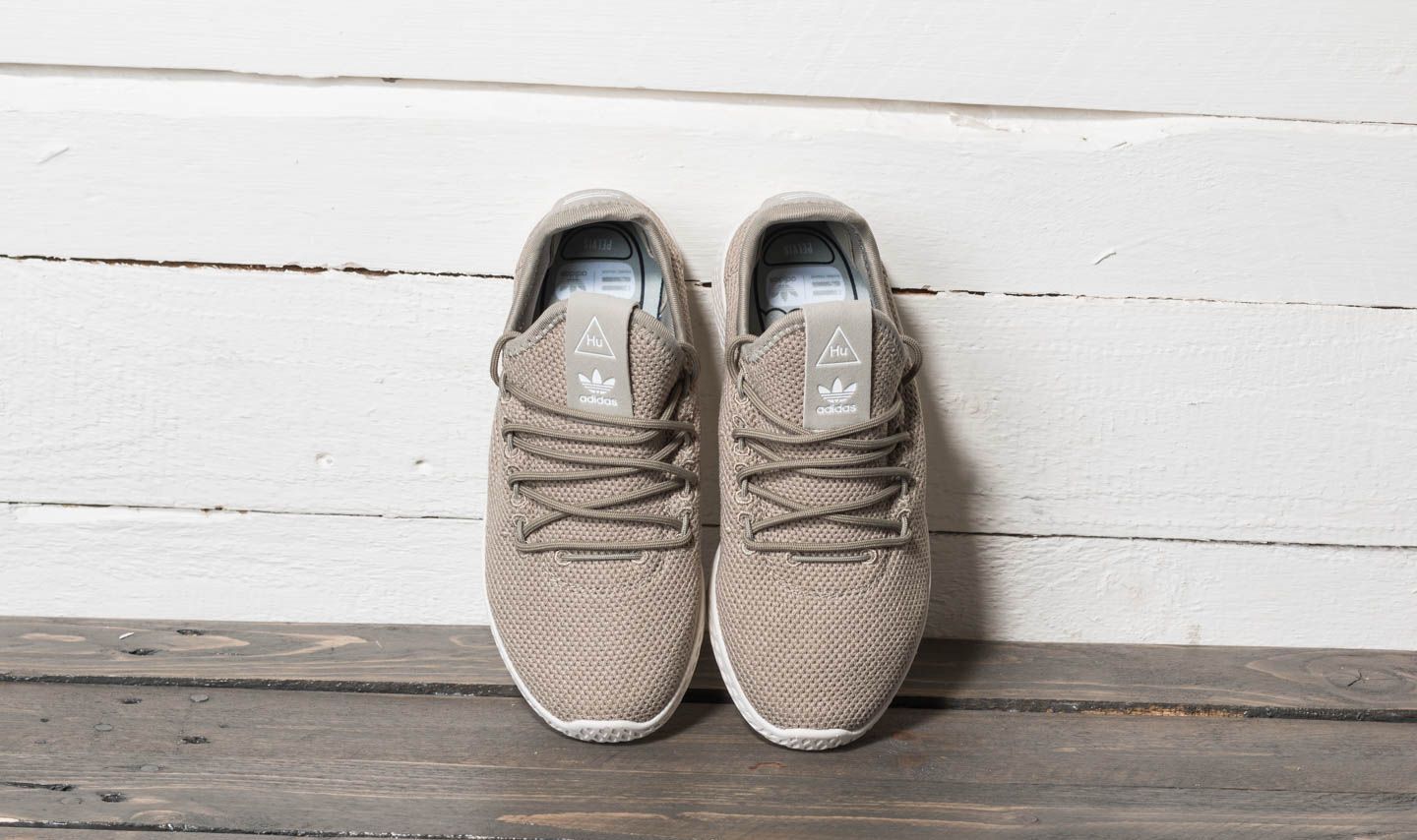 Adidas pharrell williams tennis hu tech beige sale