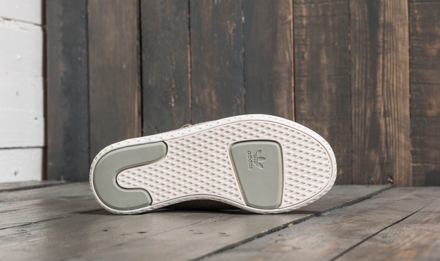 Παιδικά παπούτσια και sneakers adidas Pharrell Williams Tennis HU C Tech Beige/ Tech Beige/ Crystal White
