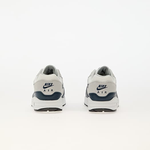 Herren Sneaker und Schuhe Nike Air Max 1 Ess Summit White Armory Navy Light Silver Footshop
