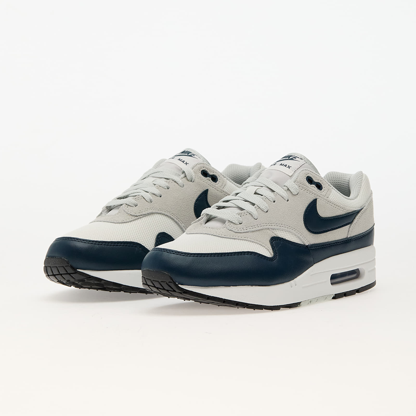 Miesten kengät Nike Air Max 1 Ess Summit White/ Armory Navy-Light Silver