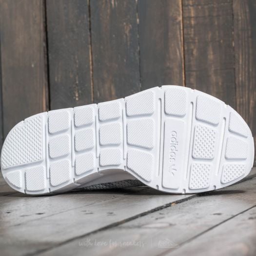 Women s shoes adidas Swift Run Primeknit W Grey Two Ftw White