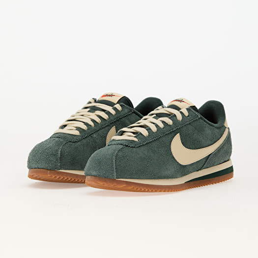 国内配送 NIKE WMNS CORTEZ VNTG VINTAGE GREEN/G.BROWN-MUSLIN Nike Cortez Vintage Suede W - Vintage Green/Gum Medium Brown