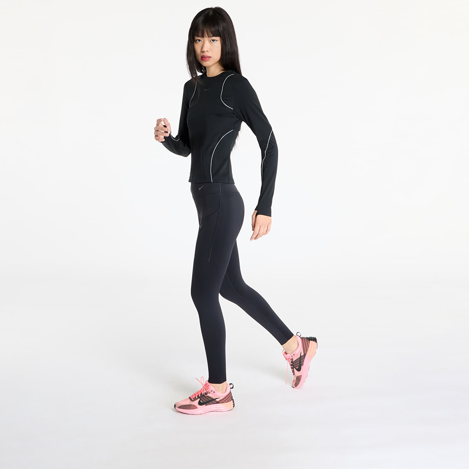 Trička Nike Running Division Women's Long-Sleeve Running Top Black