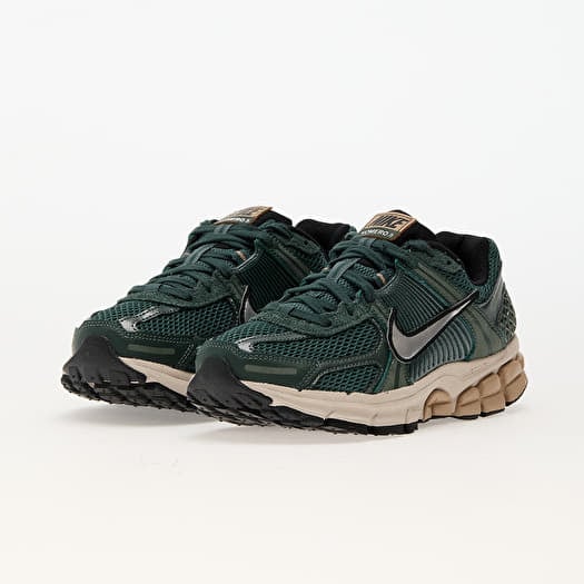 Nike zoom vomero green discount