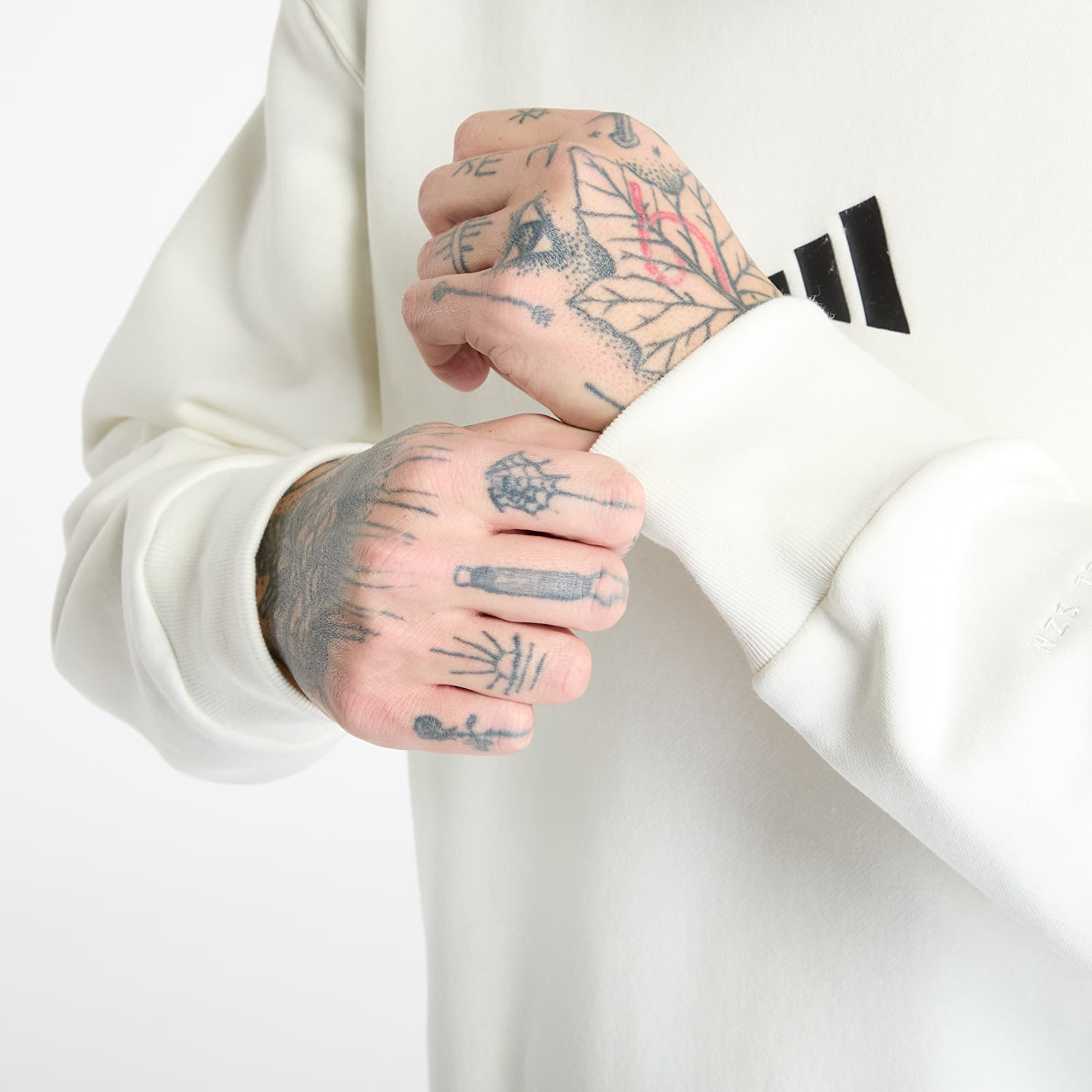 Sweatjacken und Sweatshirts adidas All Szn Graphic Crewneck Sweatshirt Off White/ Black