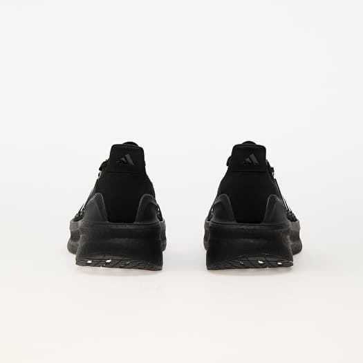 air max 270 vs adidas ultra boost