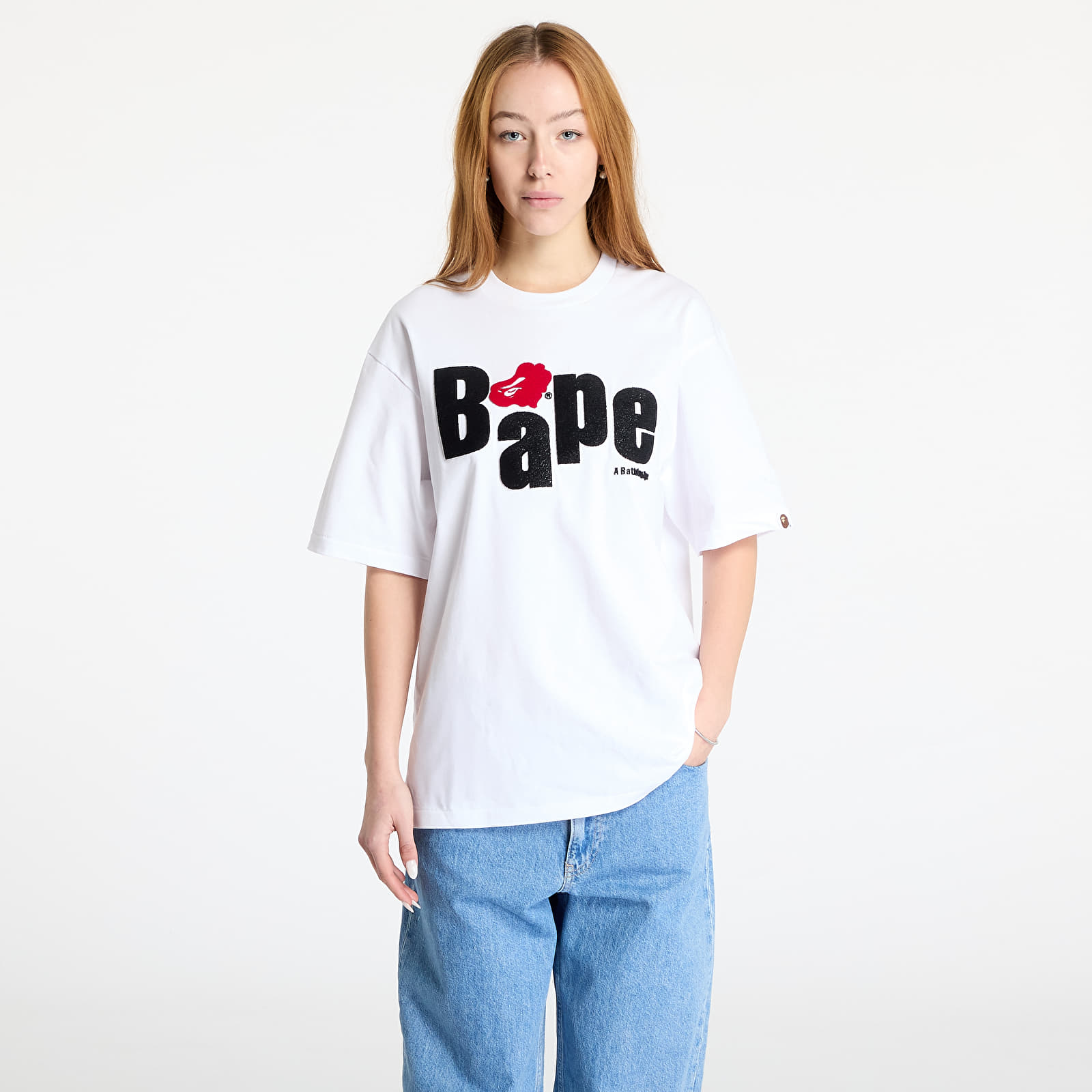 T-shirts A BATHING APE Heart Ape Head Relaxed Fit Short Sleeve Tee White