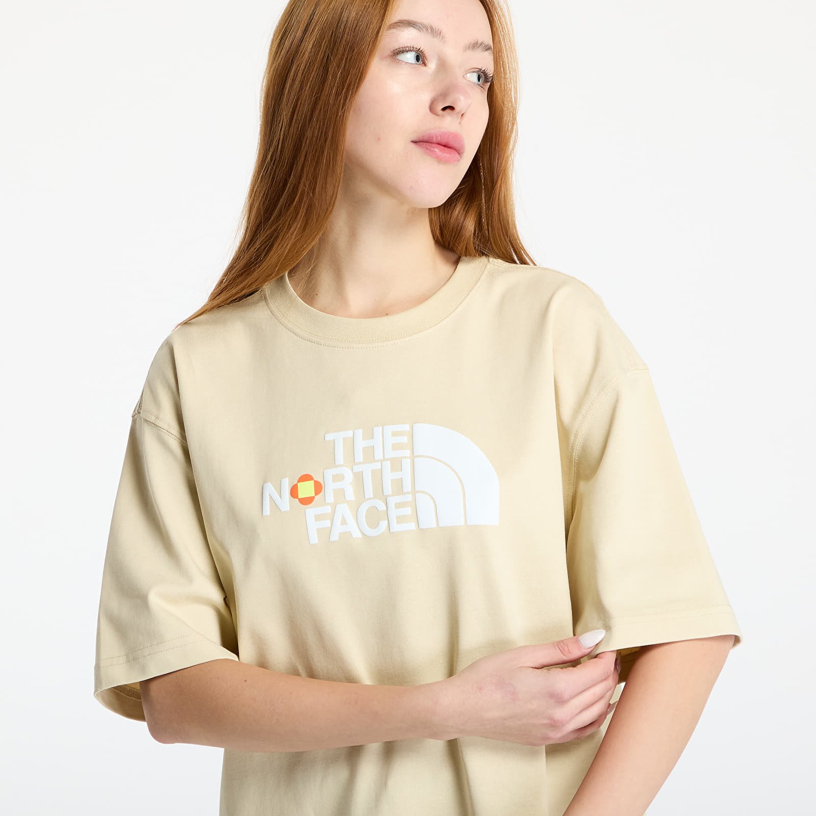 Trička The North Face X Yinka Ilori Short Sleeve Tee UNISEX Gravel