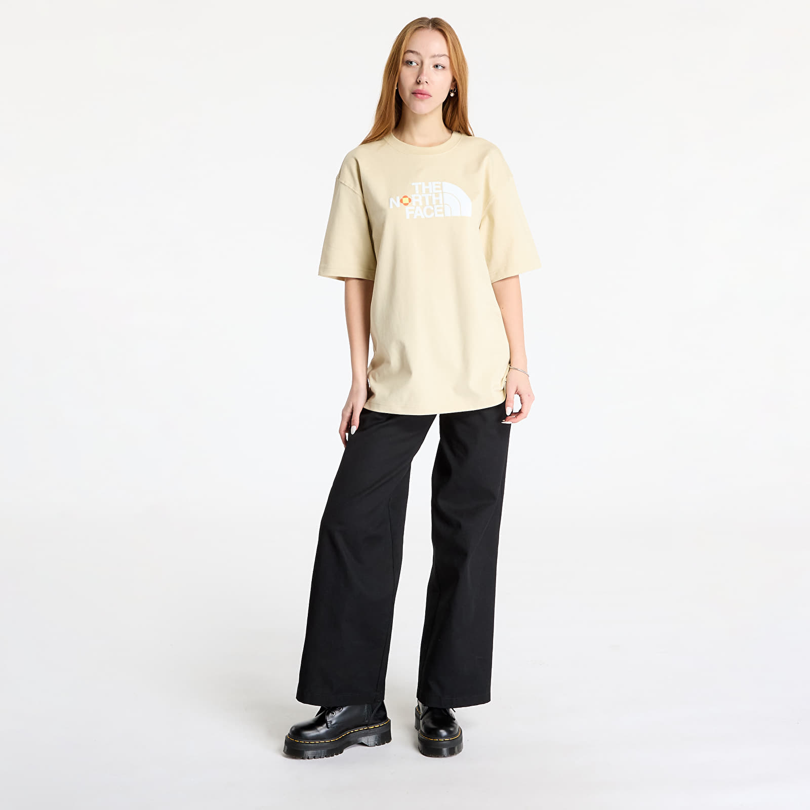 Trička The North Face X Yinka Ilori Short Sleeve Tee UNISEX Gravel