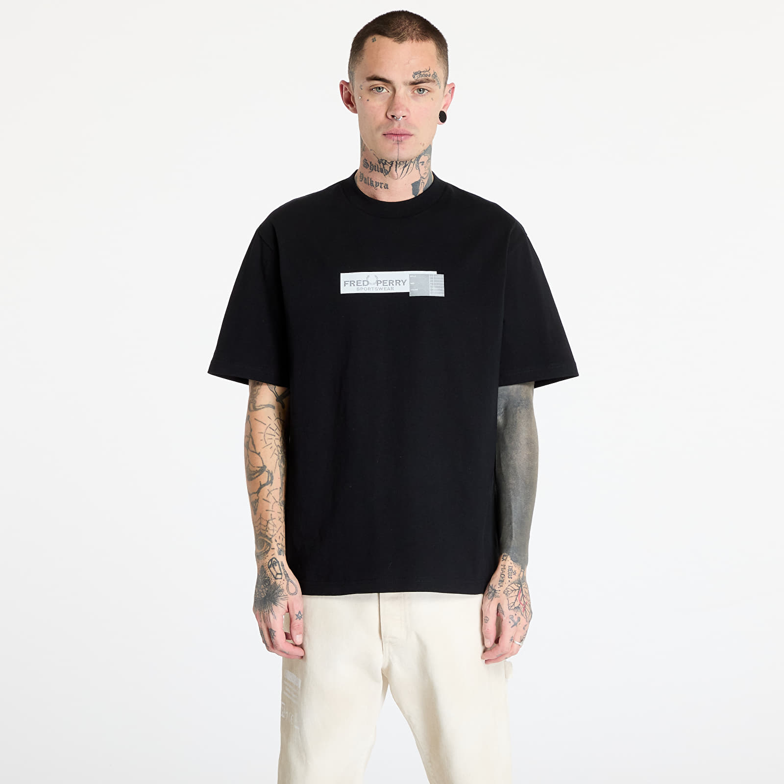 Trička FRED PERRY Archive Graphic T-Shirt Black