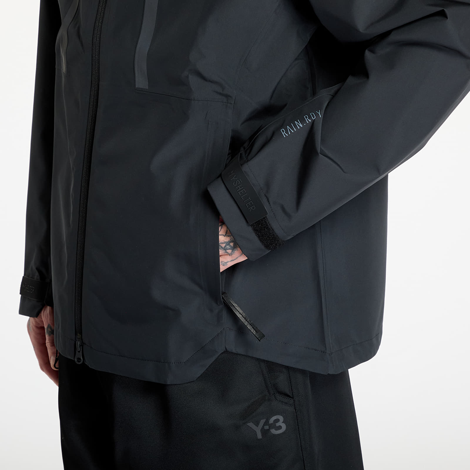Lietusmēteļi adidas Myshelter Carry Strap RAIN.RDY Jacket Black