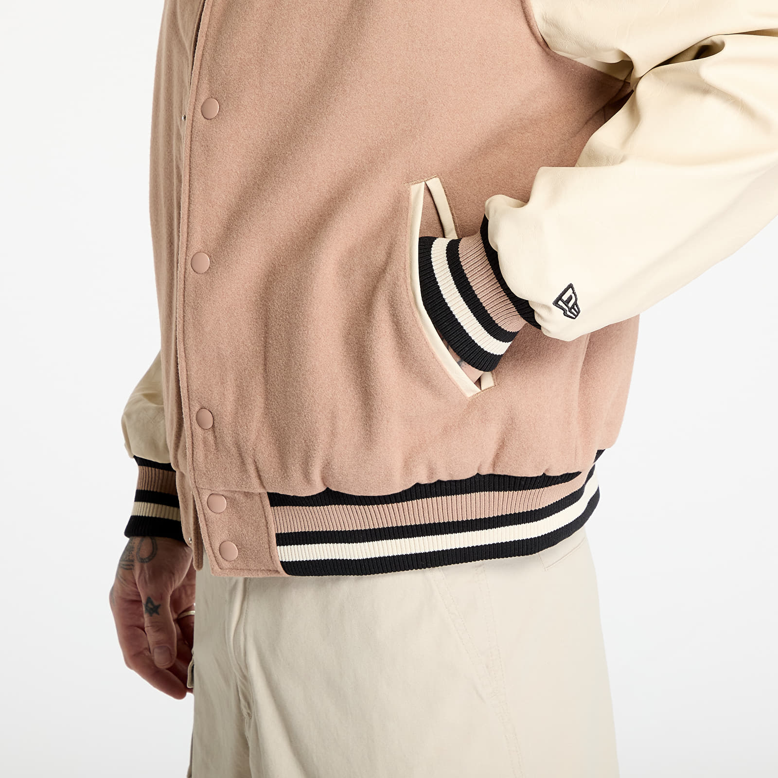 Bombery New Era Brooklyn Nets NBA Lifestyle Beige Varsity Jacket UNISEX Beige