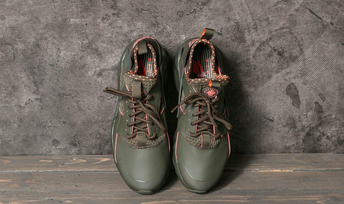 Men s shoes Nike Air Huarache Run Ultra SE Cargo Khaki Total Crimson Footshop