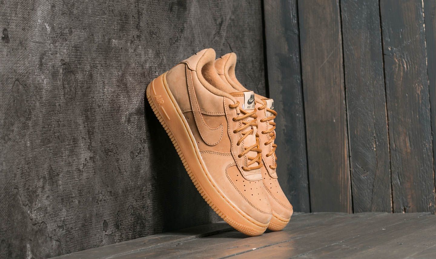 Zapatillas mujer Nike Air Force 1 Winter Premium GS Flax/ Flax-Outdoor Green