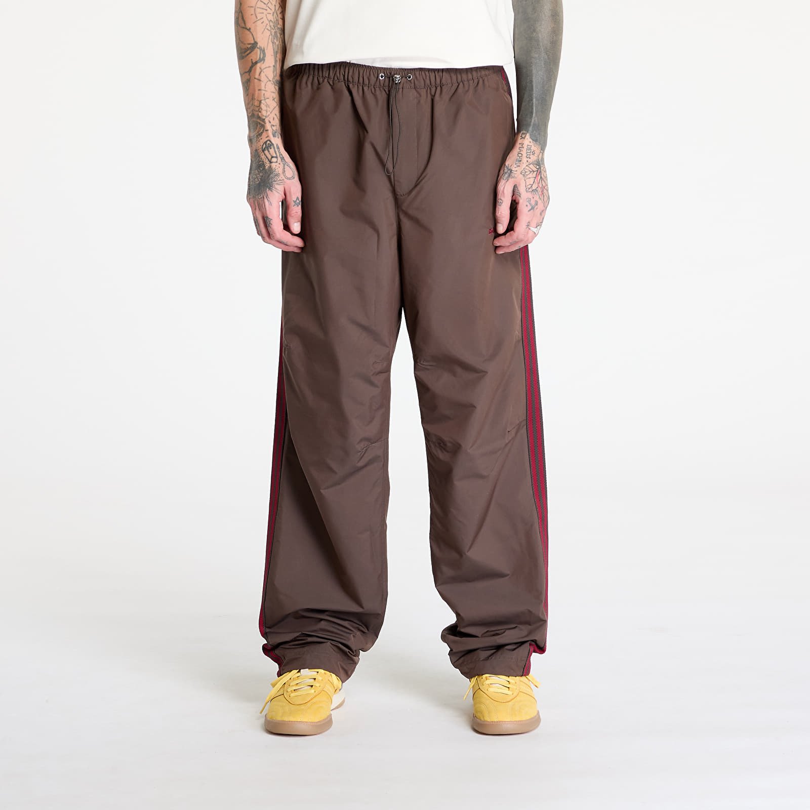 Pantaloni și blugi adidas x Wales Bonner Nylon Track Pant Brown