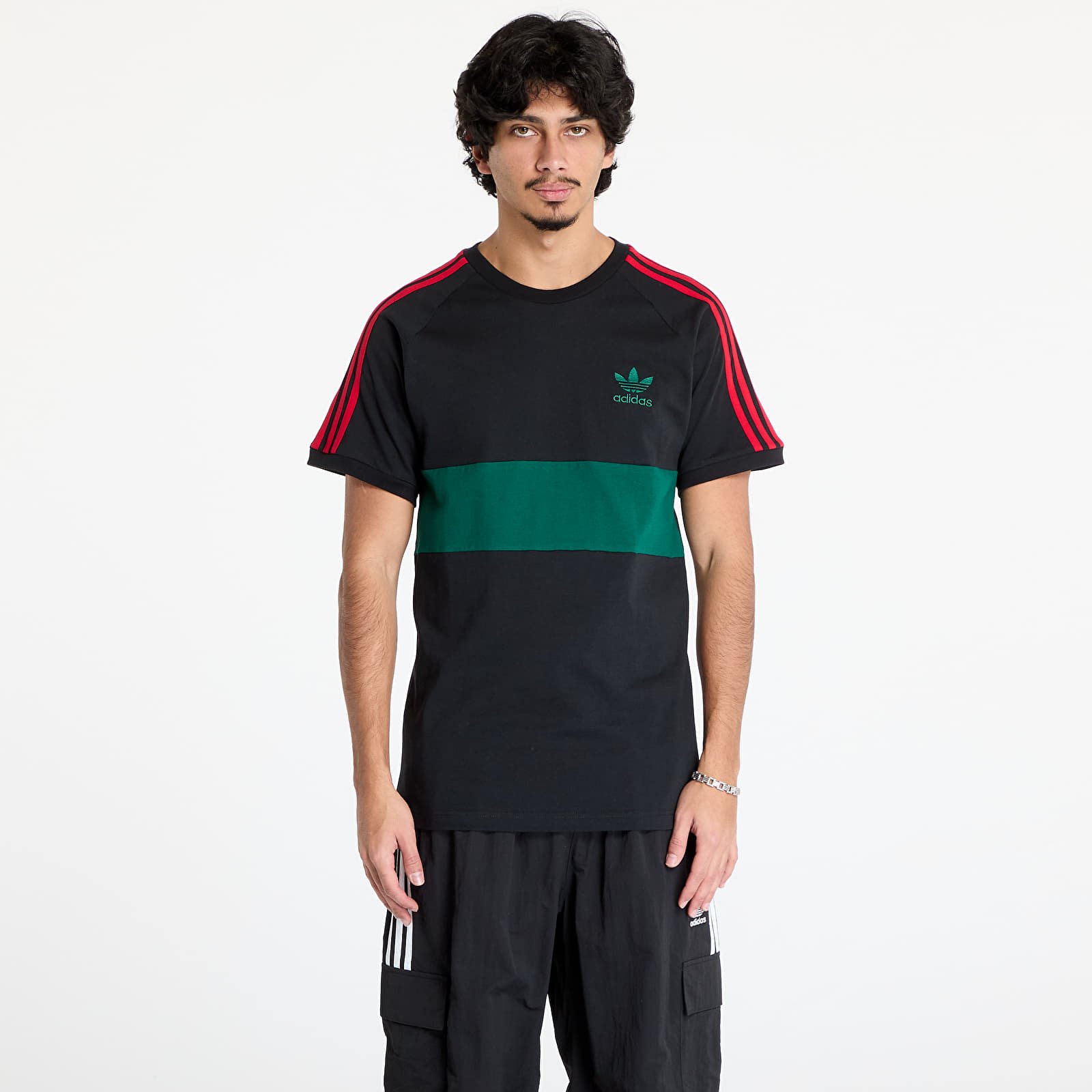 Camisetas de hombre adidas 3 Stripes Panel T-Shirt Black/ Core Green