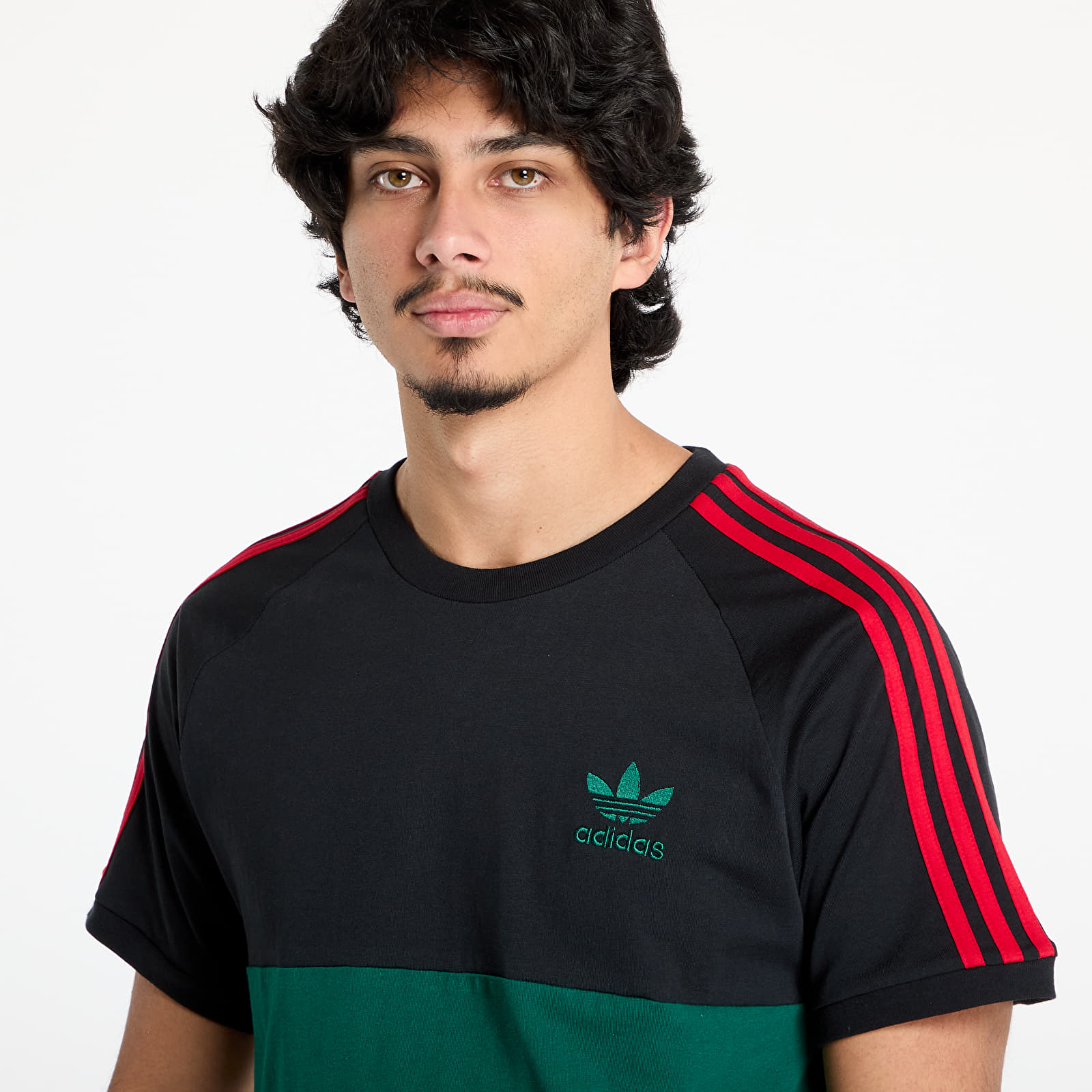 Camisetas de hombre adidas 3 Stripes Panel T-Shirt Black/ Core Green