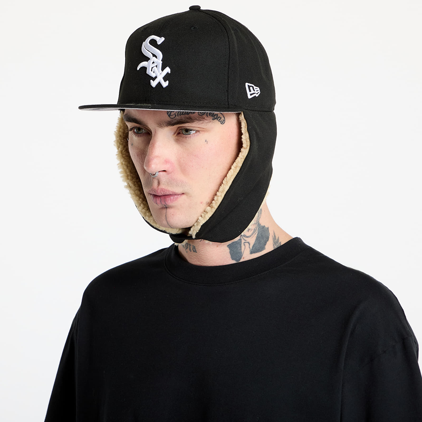 New Era Chicago White Sox Dog Ear Image 59FIFTY Cap Black | Footshop New Era Chicago White Sox Dog Ear Image 59FIFTY Cap Black | Footshop