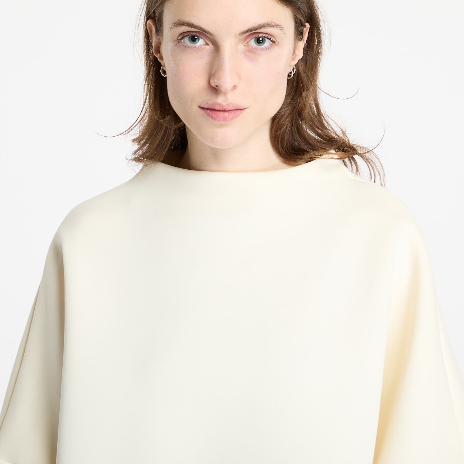 Sweatjacken und Sweatshirts adidas Neuclassics Oversized Mock Neck Sweatshirt Cream White/ Real Coral