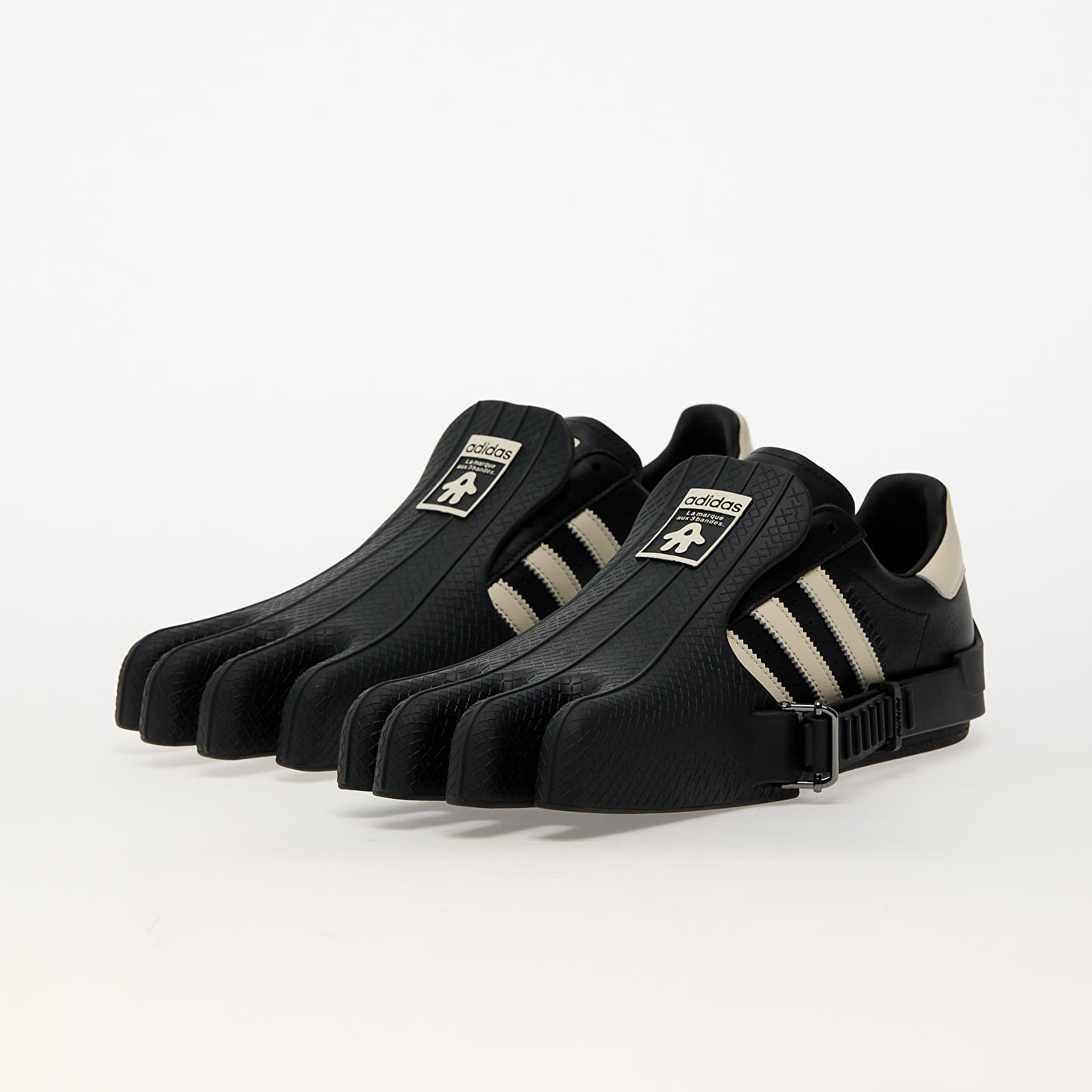 Pánske tenisky a topánky adidas x AVAVAV Superfinger Superstar Core Black/ Off White/ Core Black