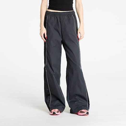 Nike Sportswear Women's Woven Pants  Black/ Black