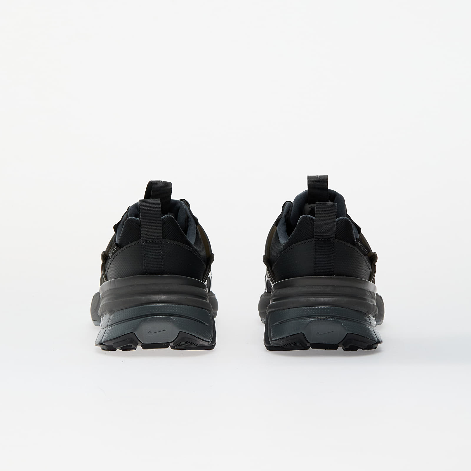 Frauen Nike W V2K Run Gtx Black/ Black-Iron Grey-Medium Ash