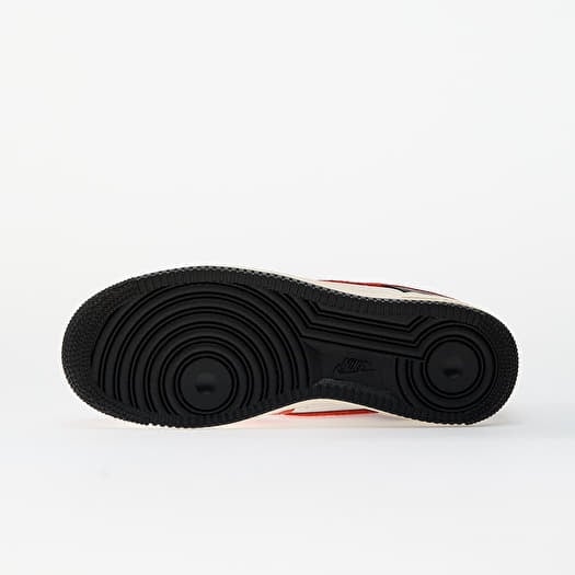 Nike Air Force 1 07 Lv8