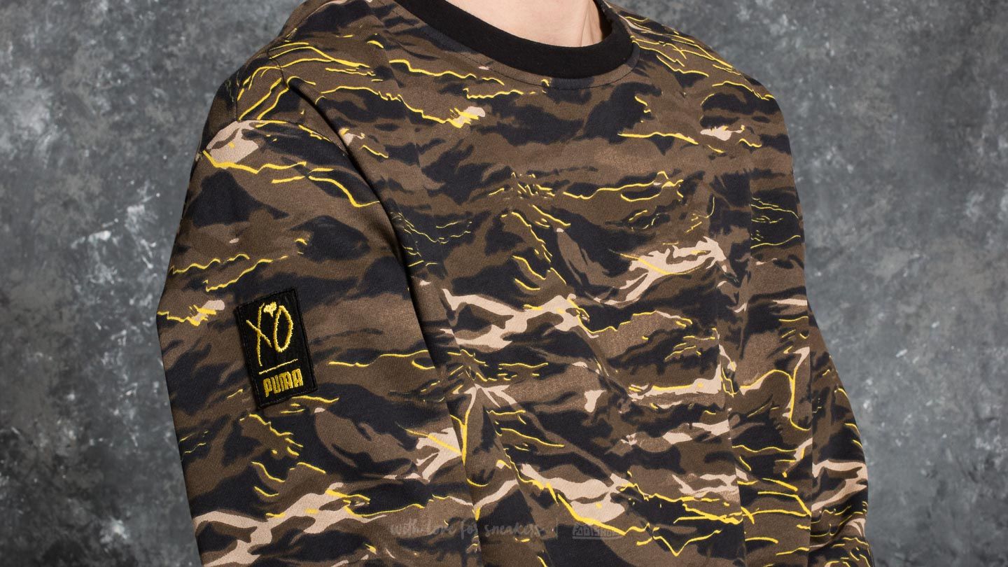 Hoodies and sweatshirts PUMA x XO Oversize Crew Black Camo AOP Footshop