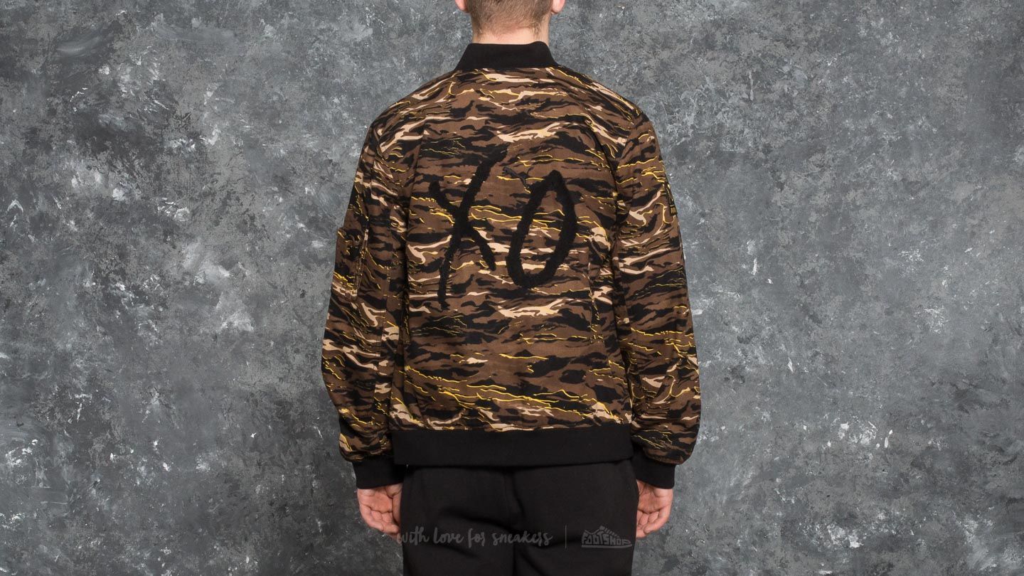 Jackets PUMA x XO Camo Bomber Black Camo AOP Footshop