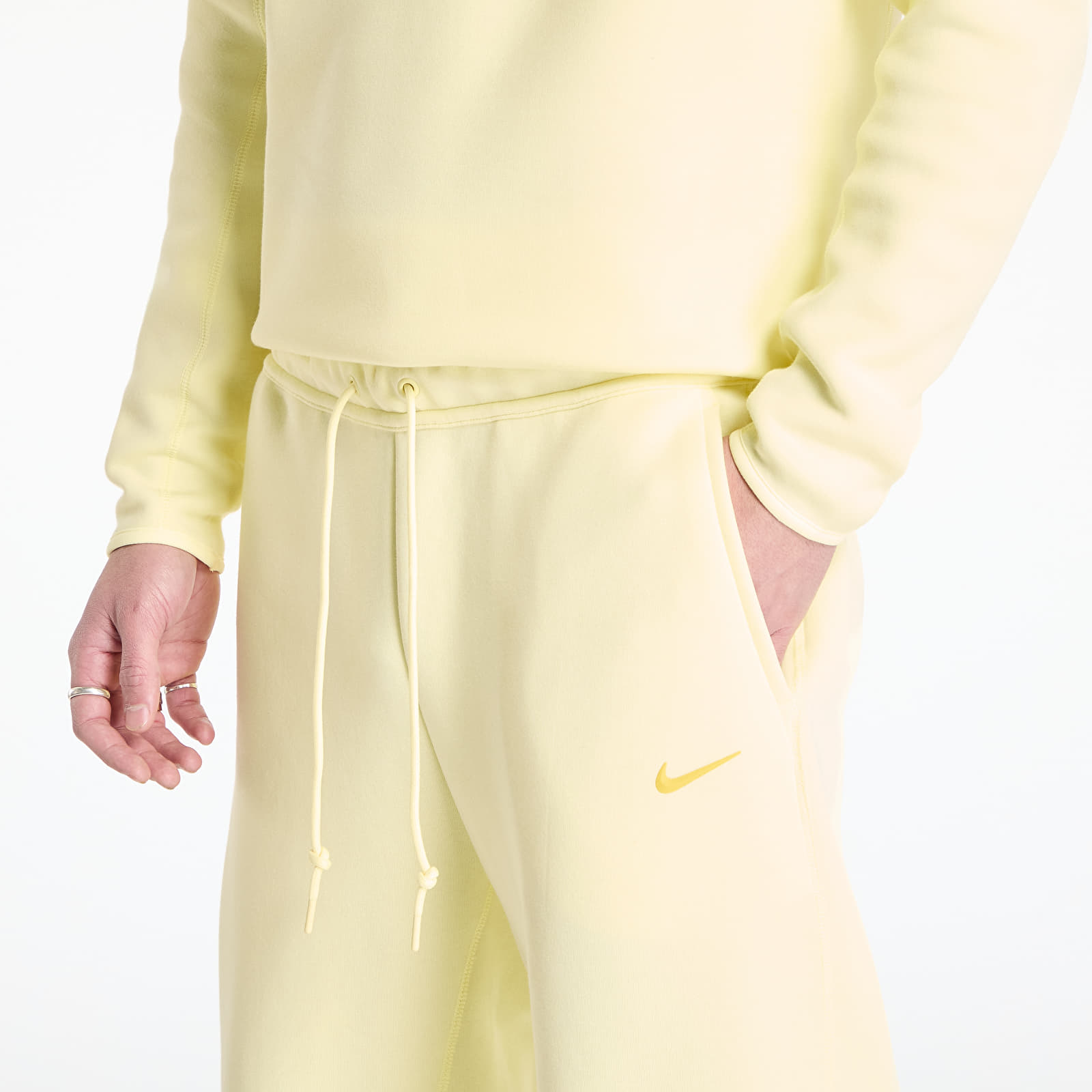 Férfi melegítőnadrágok Nike x NOCTA Tech Fleece Men's Open-Hem Sweatpants Citron Tint/ Vivid Sulfur
