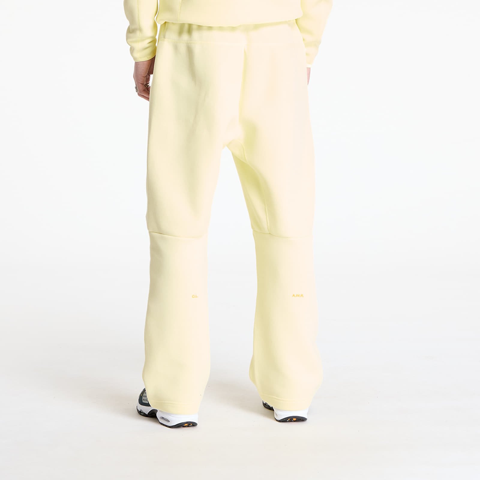 Férfi melegítőnadrágok Nike x NOCTA Tech Fleece Men's Open-Hem Sweatpants Citron Tint/ Vivid Sulfur