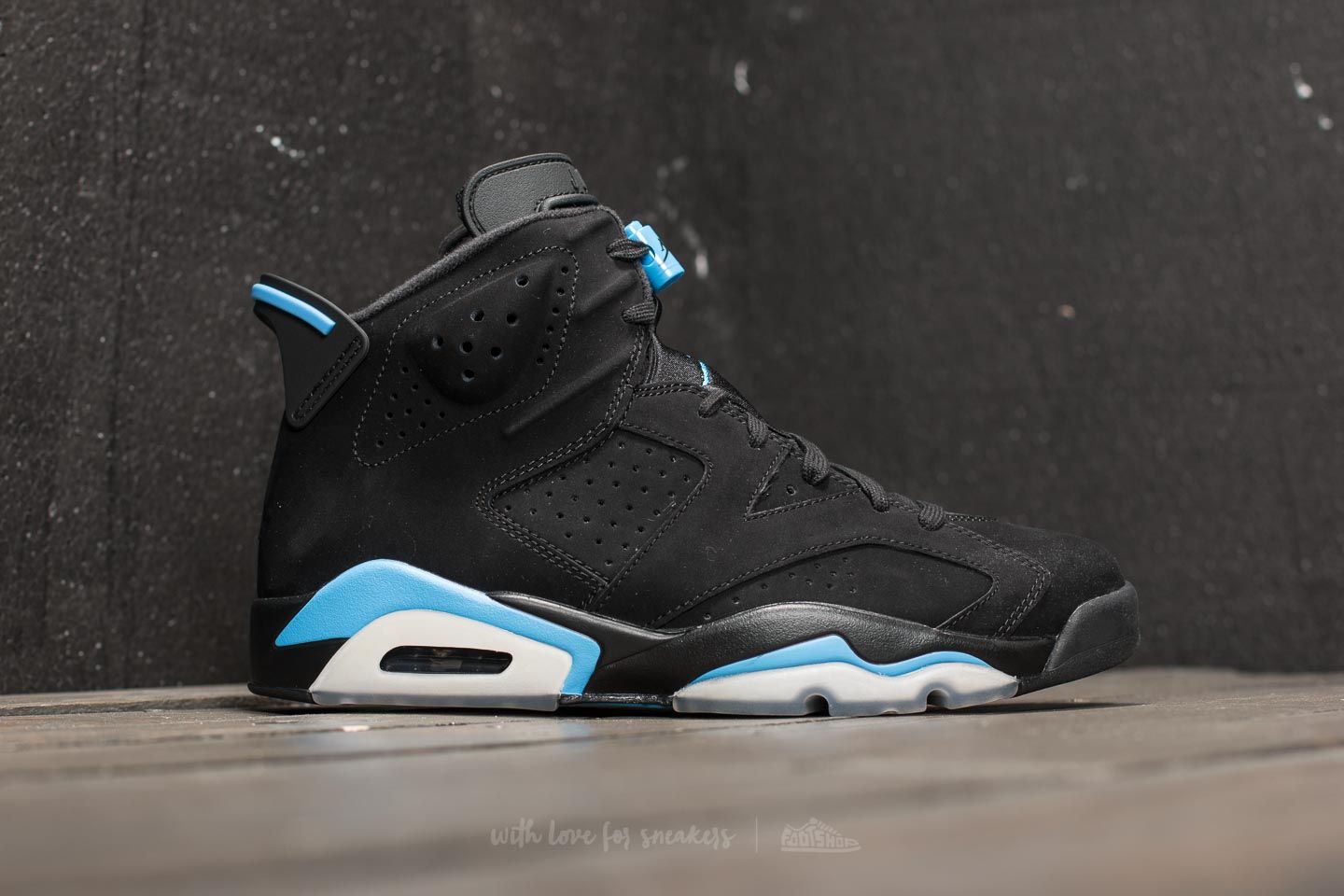 Men s shoes Air Jordan 6 Retro Black University Blue Footshop