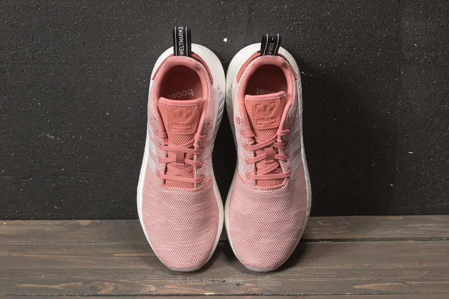 Adidas nmd r2 ash pink best sale