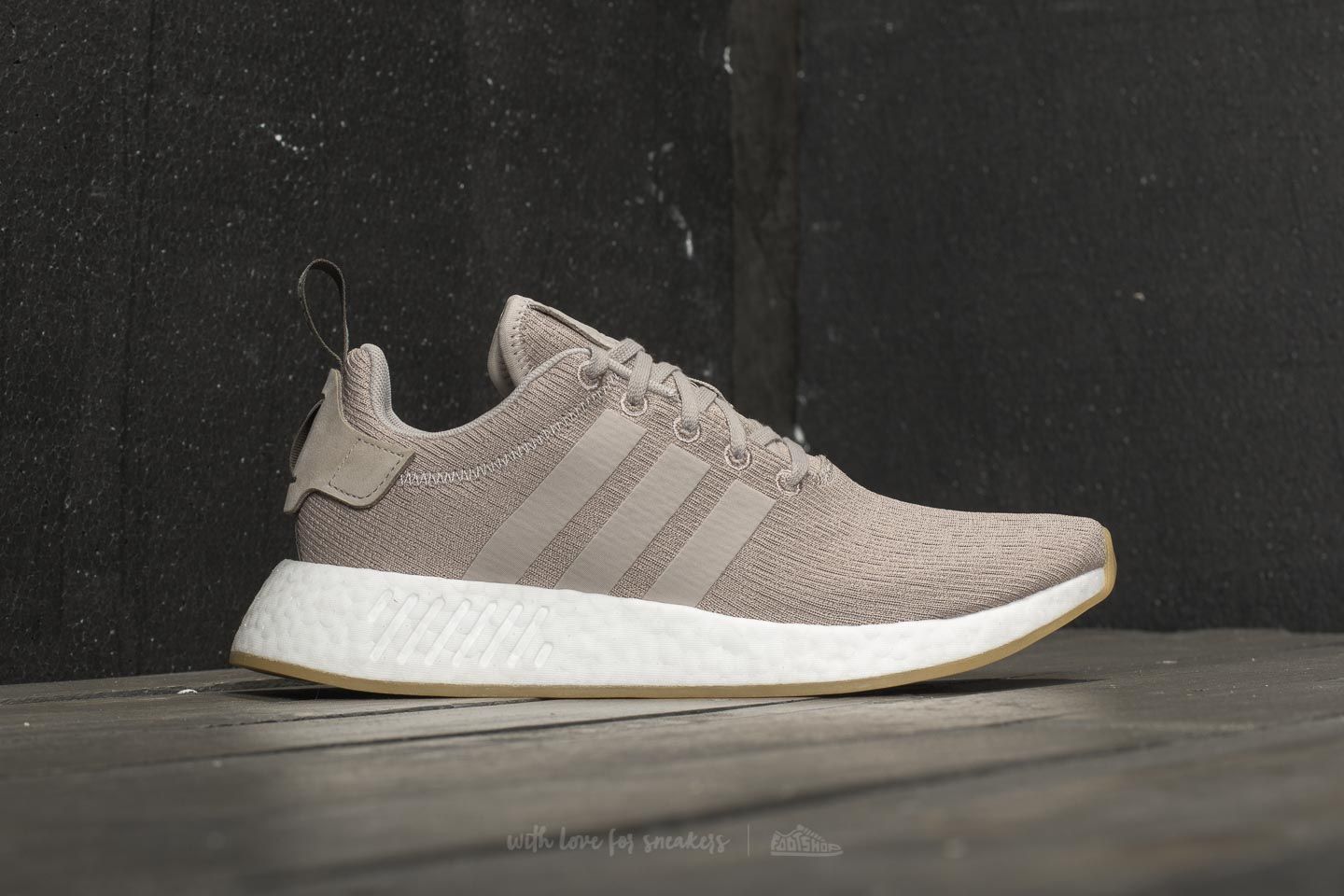 Men s shoes adidas NMD R2 Vapor Grey Vapor Grey Tech Earth Footshop
