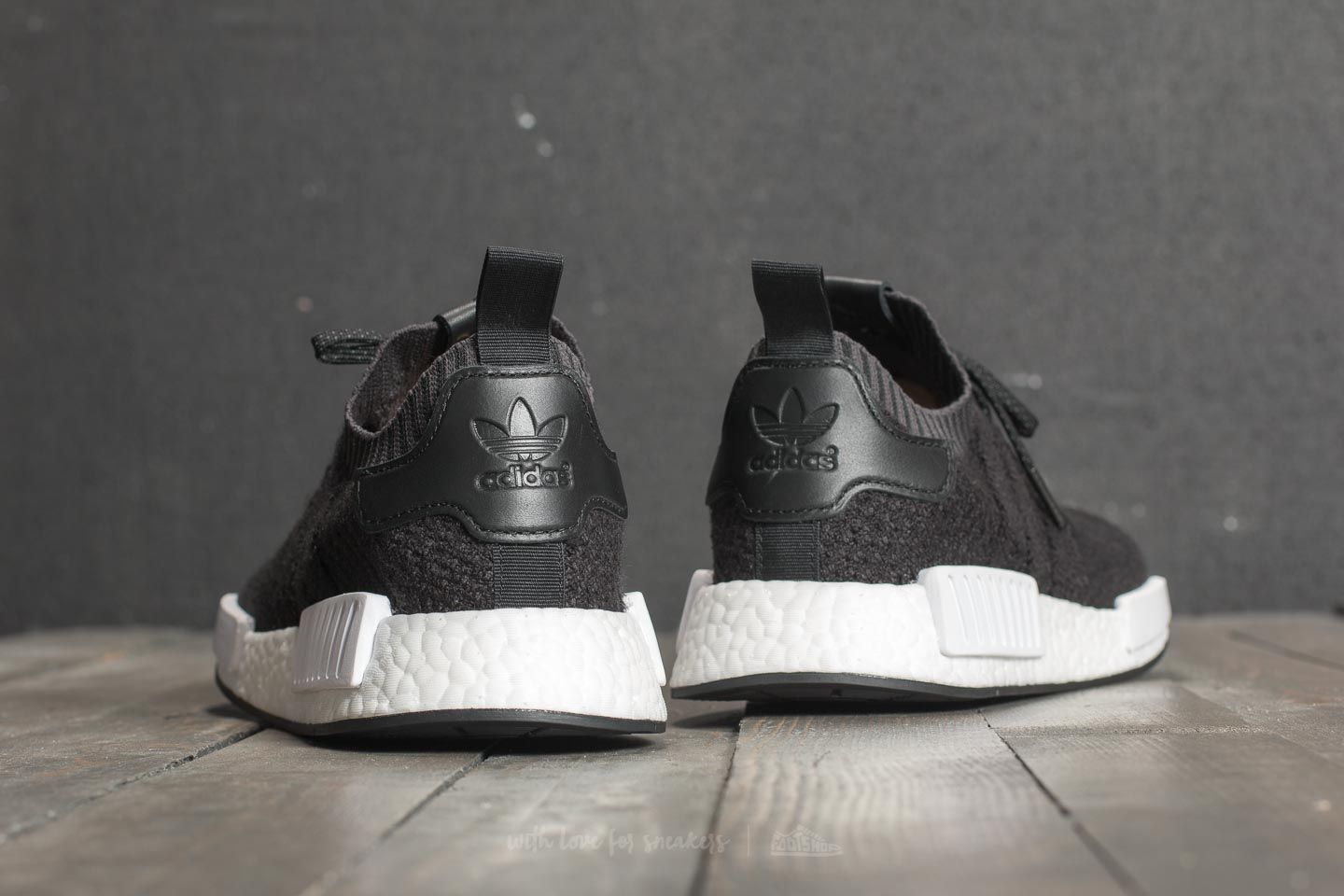 Buty męskie adidas Consortium x A Ma Maniére x Invincible NMD_R1 Black/ Black/ Ftw White