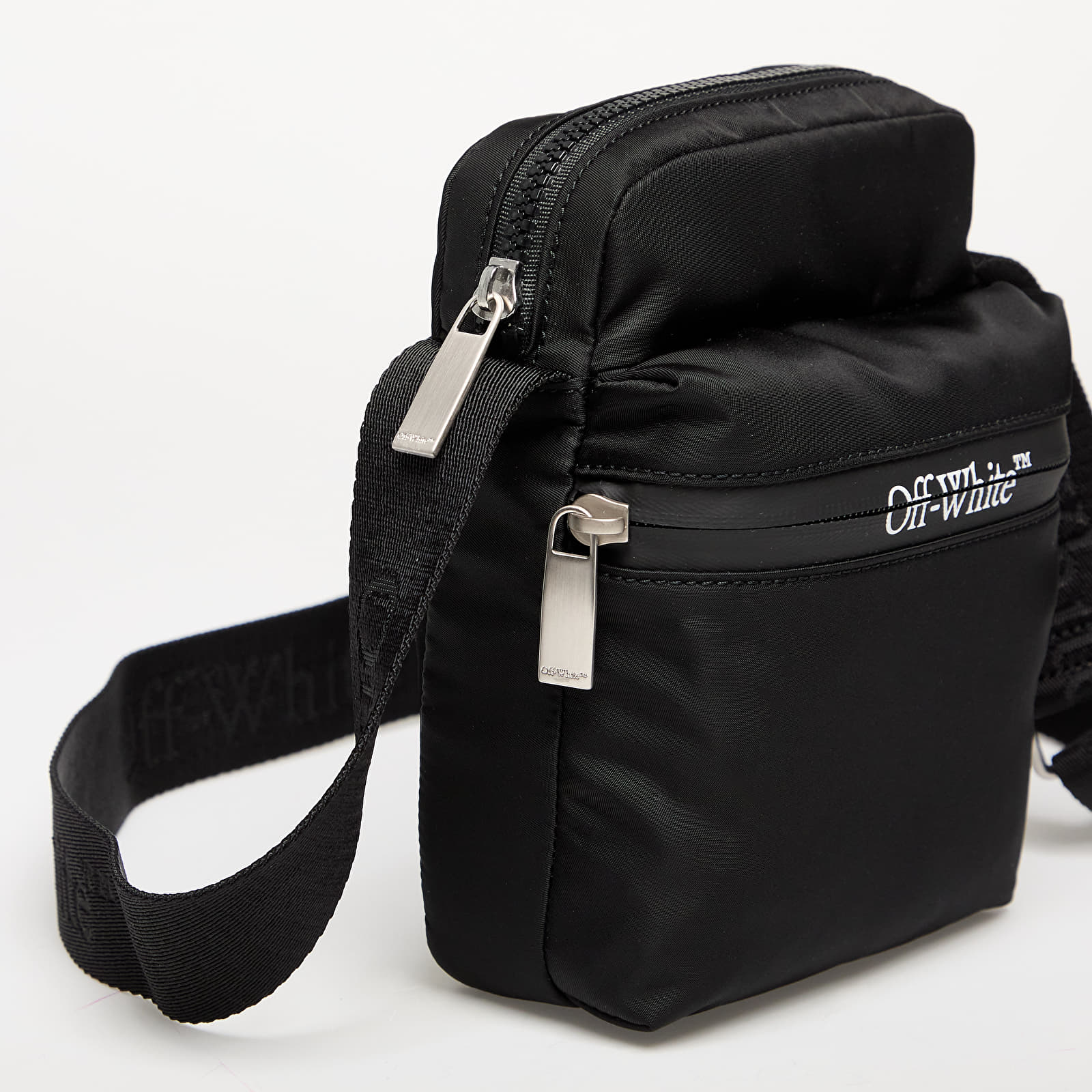 Taschen  Off-White Outdoor Crossbody Nylon Black