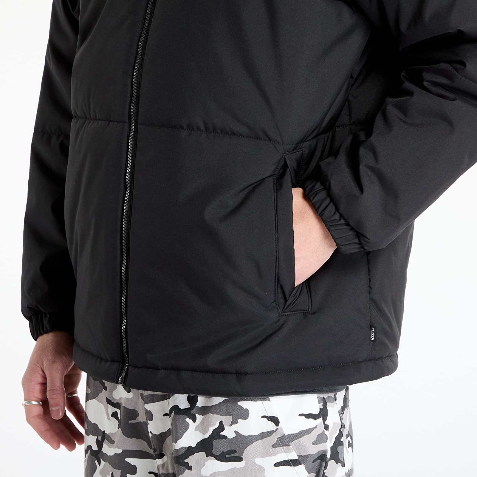 Pánske bundy Vans Mte Norris Puffer Black