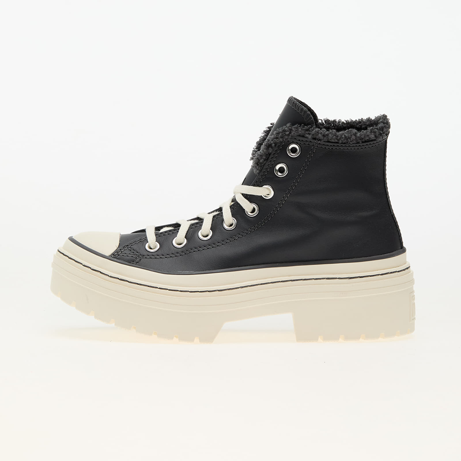 Levně Tenisky Converse Chuck Taylor All Star Lugged Heel Sherpa Vamp Pyre/ Egret/ Egret