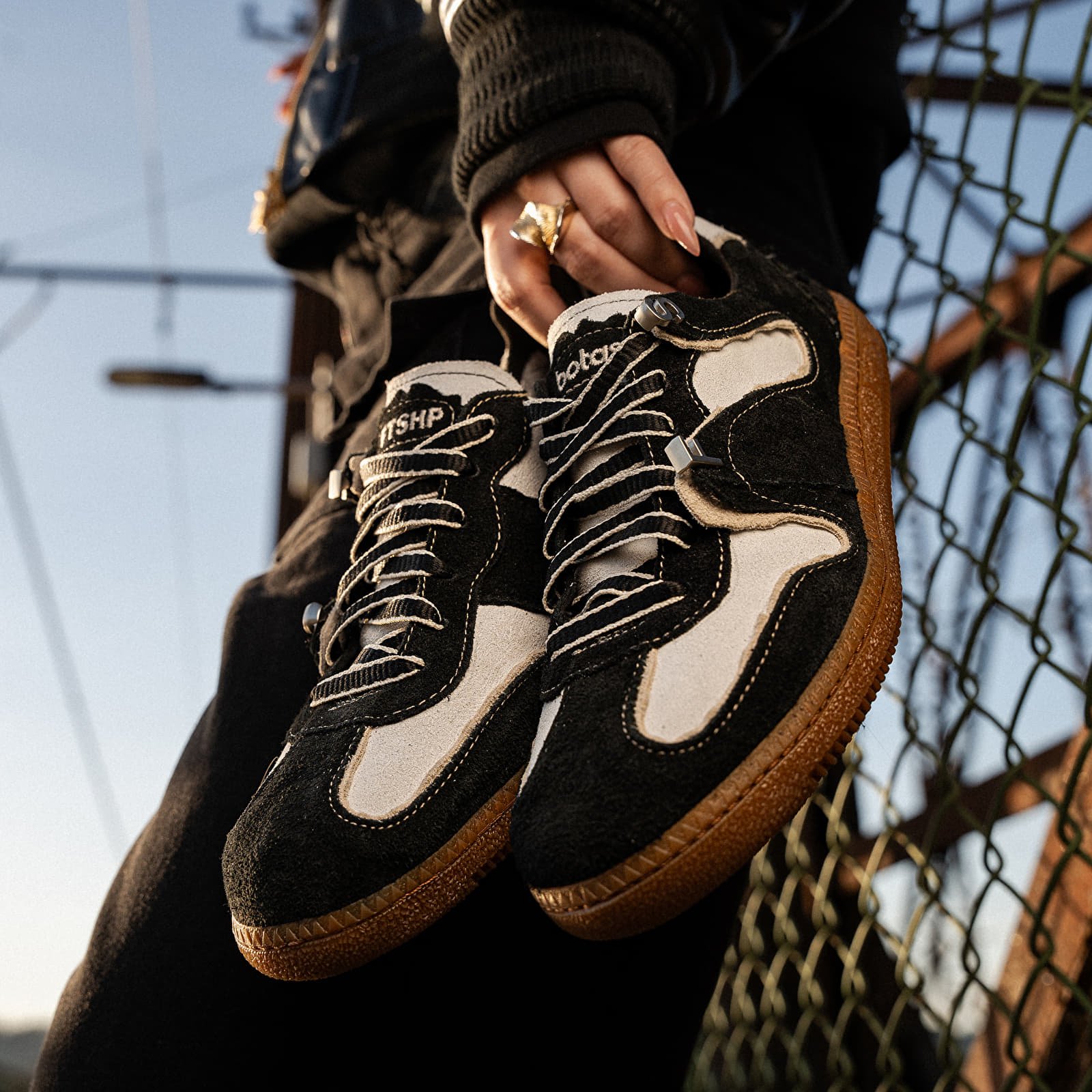 Men's shoes FTSHP x Botas Wave Black & White