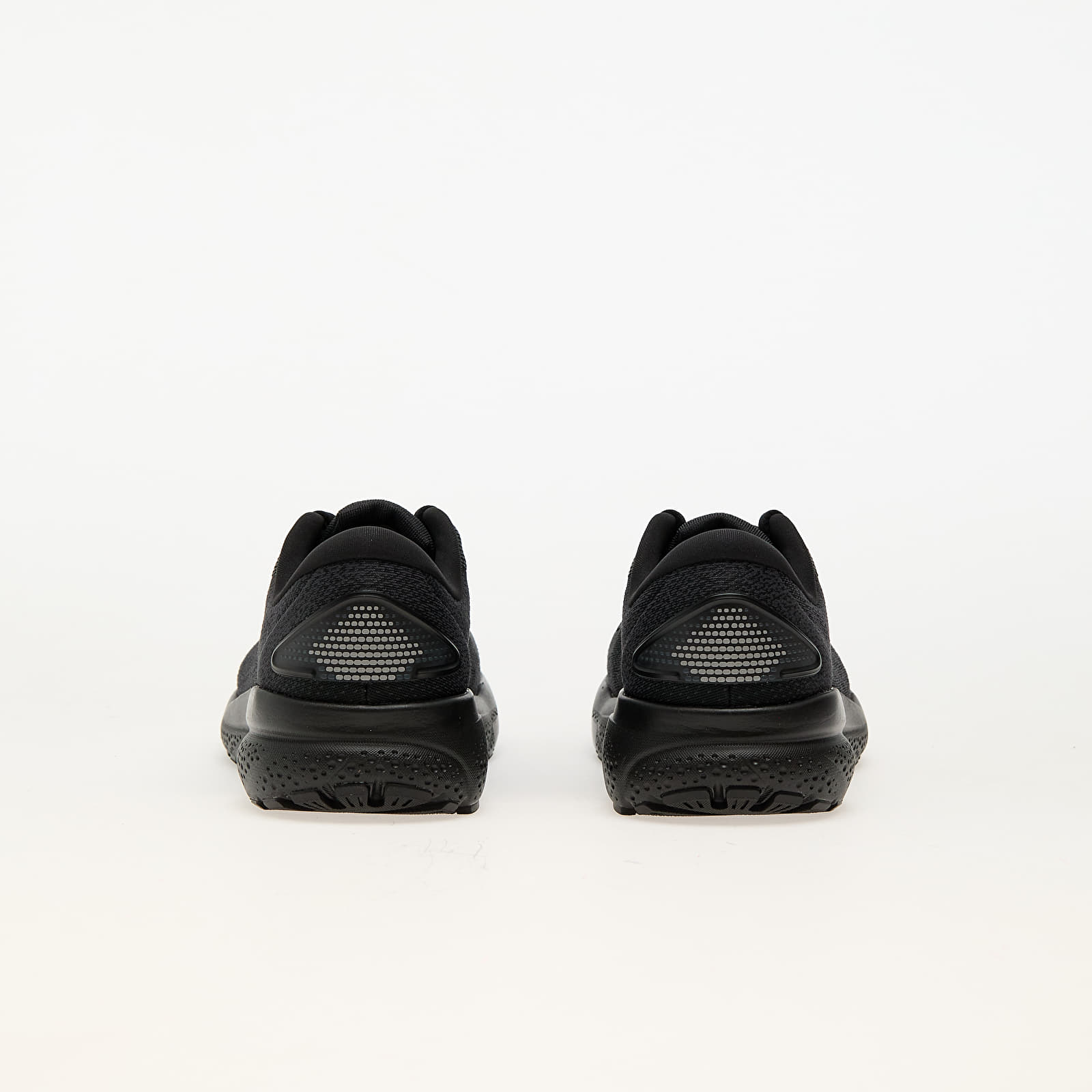 Männer Brooks Ghost 16 M Black/ Black/ Ebony
