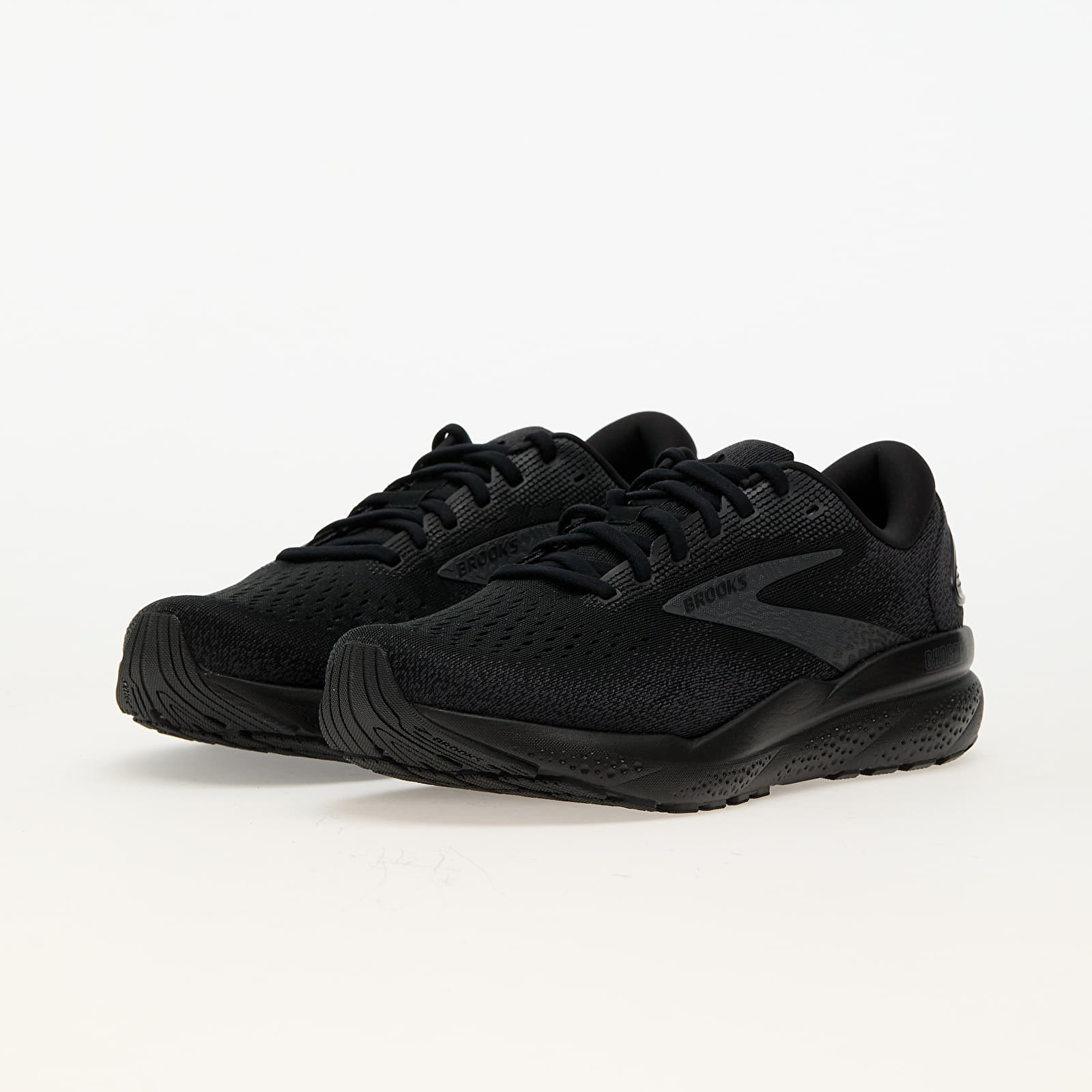 Männer Brooks Ghost 16 M Black/ Black/ Ebony