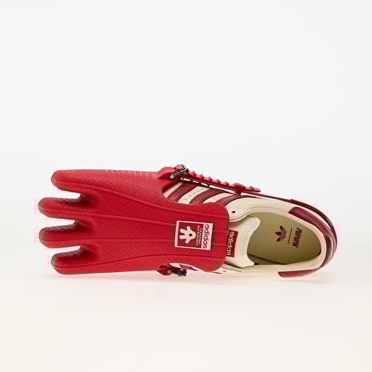 AVAVAV x Adidas Superstar Superfinger