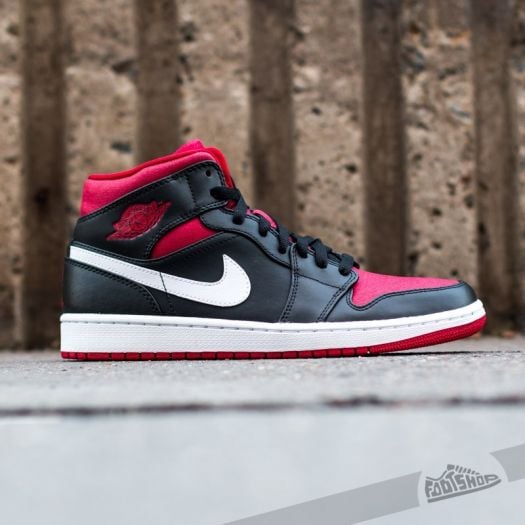Air Jordan 1 Mid BG