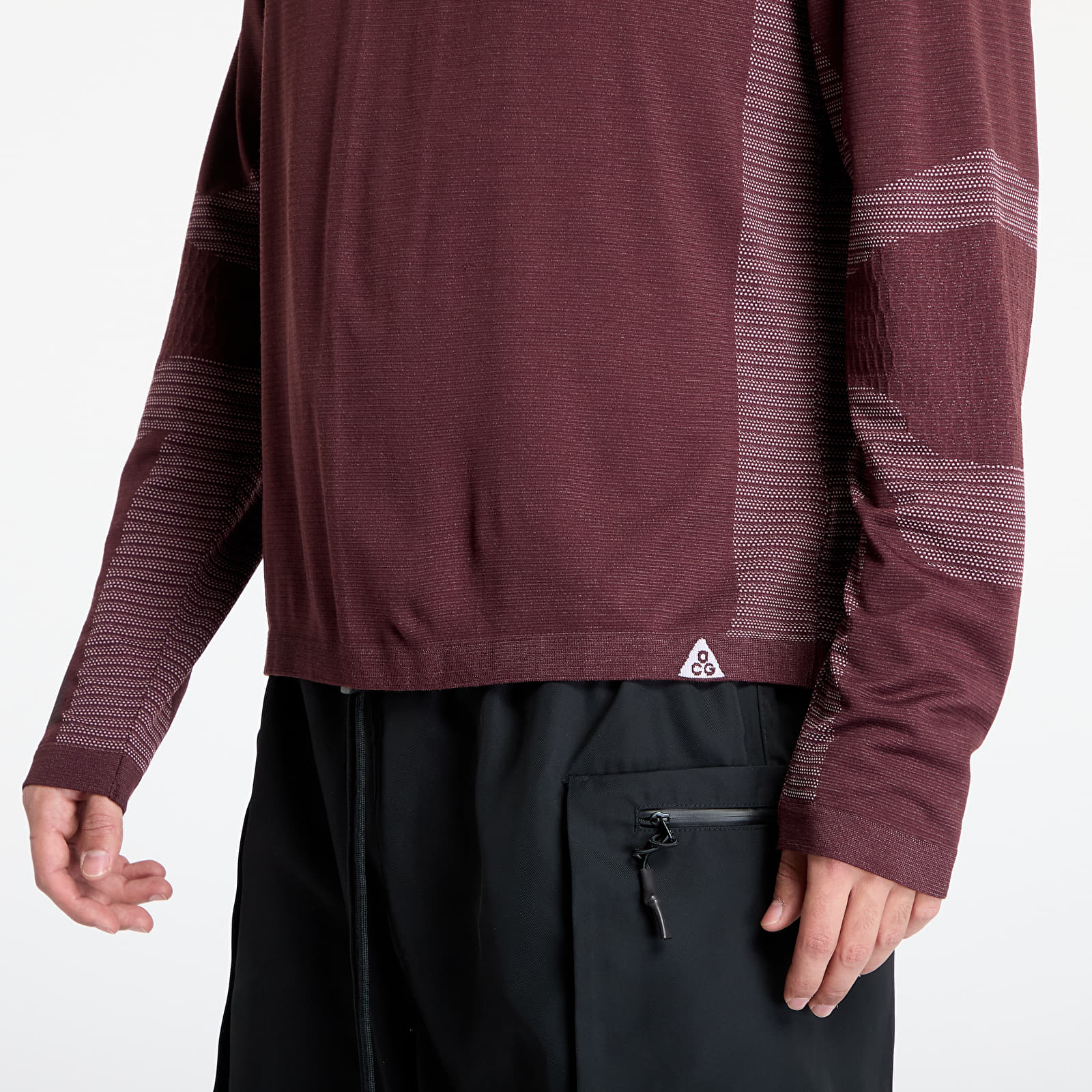 T-Shirts Nike ACG "Delta River" Dri-FIT ADV Long - Sleeve Base Layer Burgundy Crush/ Beyond Pink