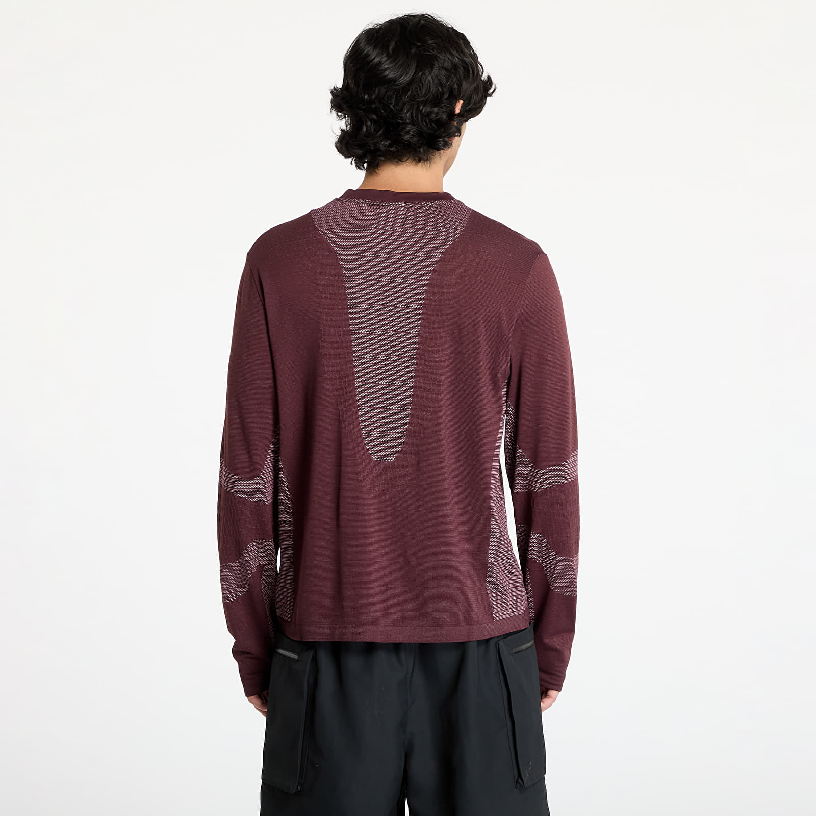 T-Shirts Nike ACG "Delta River" Dri-FIT ADV Long - Sleeve Base Layer Burgundy Crush/ Beyond Pink