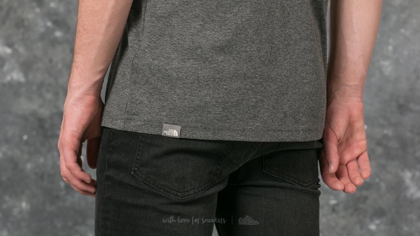   Μπλούζες The North Face Short Sleeve Easy Tee Tnf Medium Grey Heather
