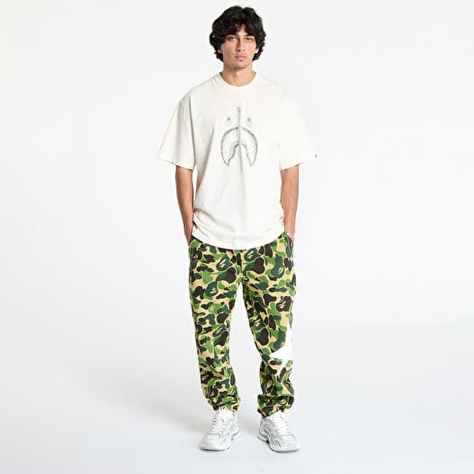 【A BATHING APE】3色展開 GARMENT DYE SHARK RELAXED FIT TEE A BATHING APE® Garment Dye Shark Relaxed Fit Tee | Bape